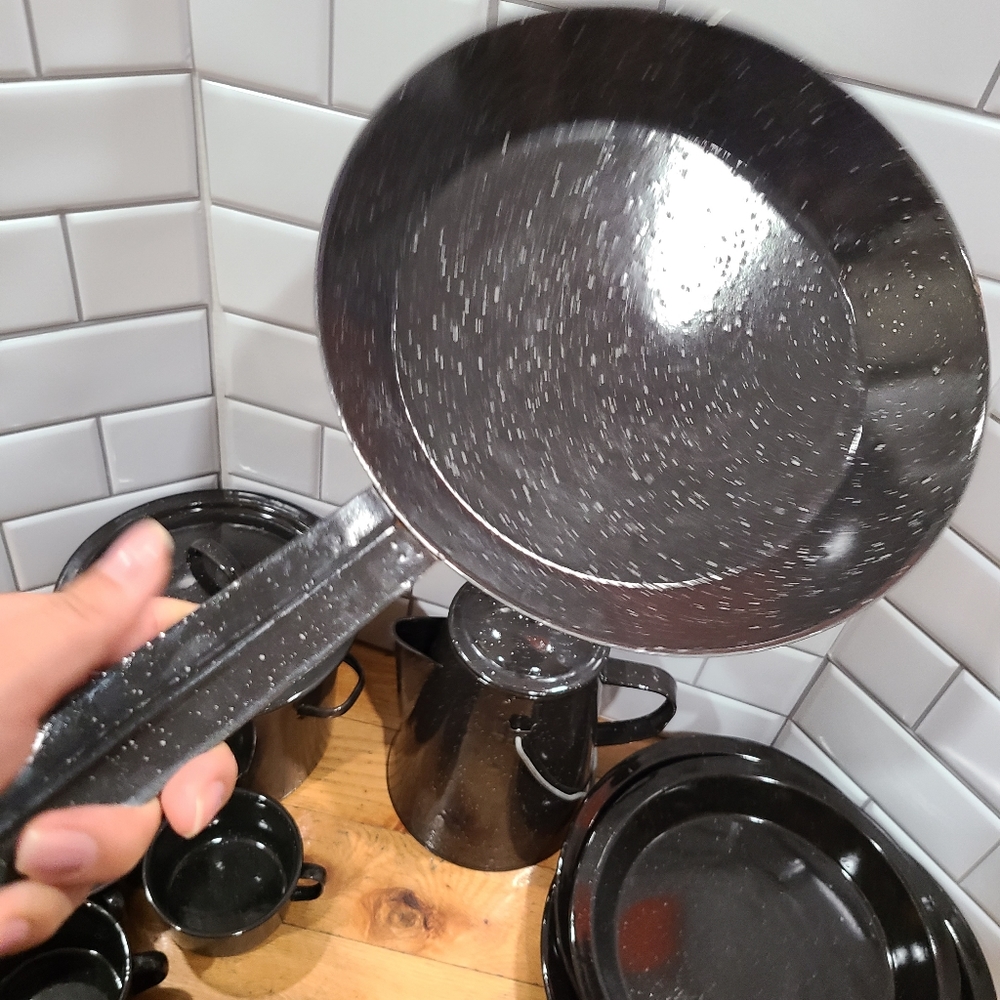 Outback Enamel Camp Cook Set Camping Cookware set - Picture 11 of 15